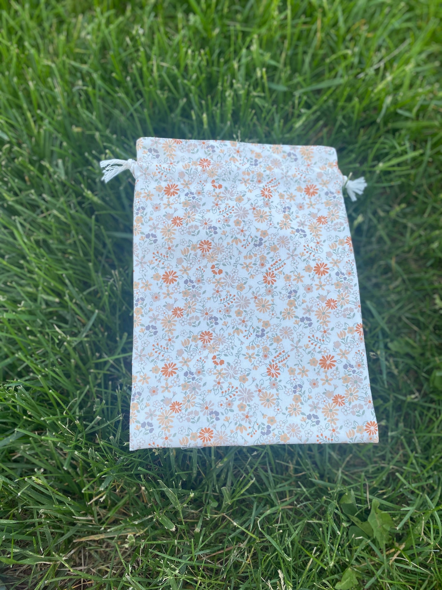 Vintage Floral Drawstring Bag