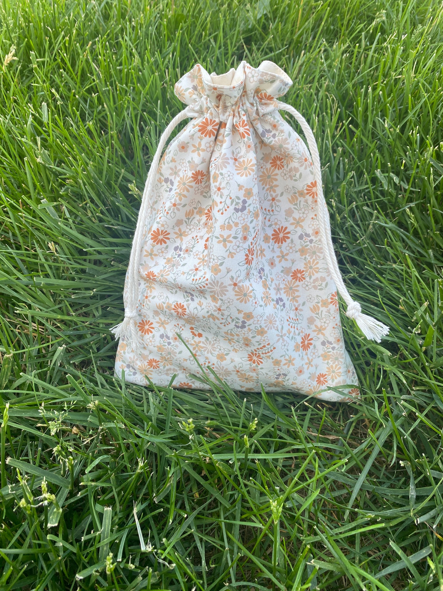 Vintage Floral Drawstring Bag