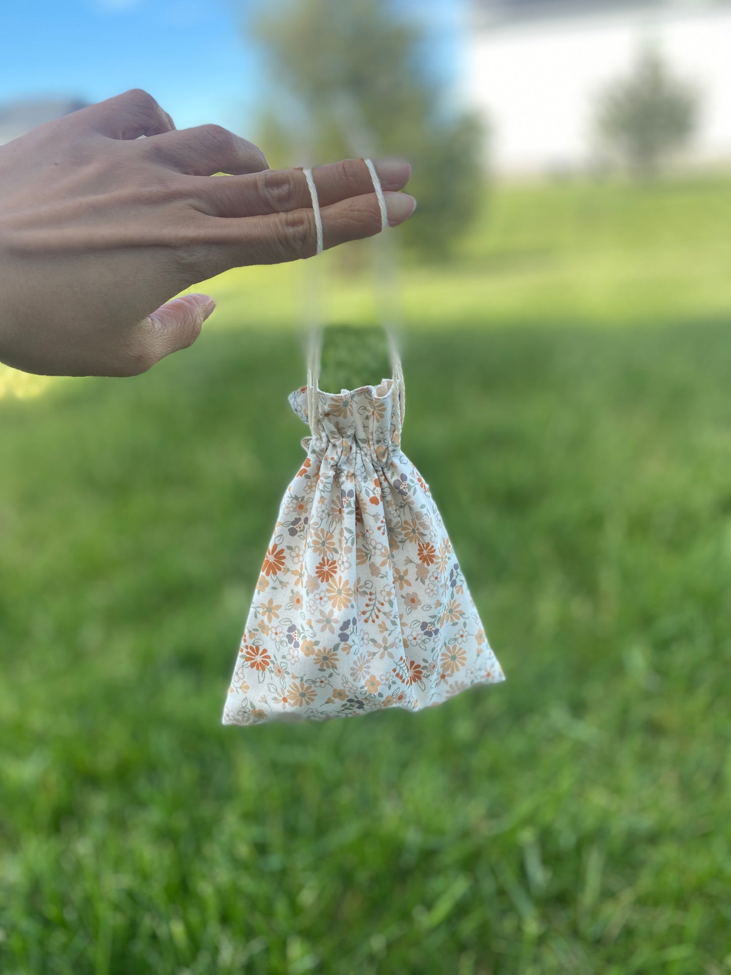 Vintage Floral Drawstring Bag