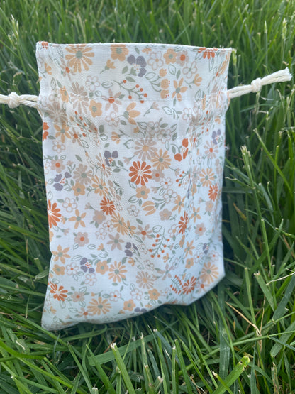 Vintage Floral Drawstring Bag