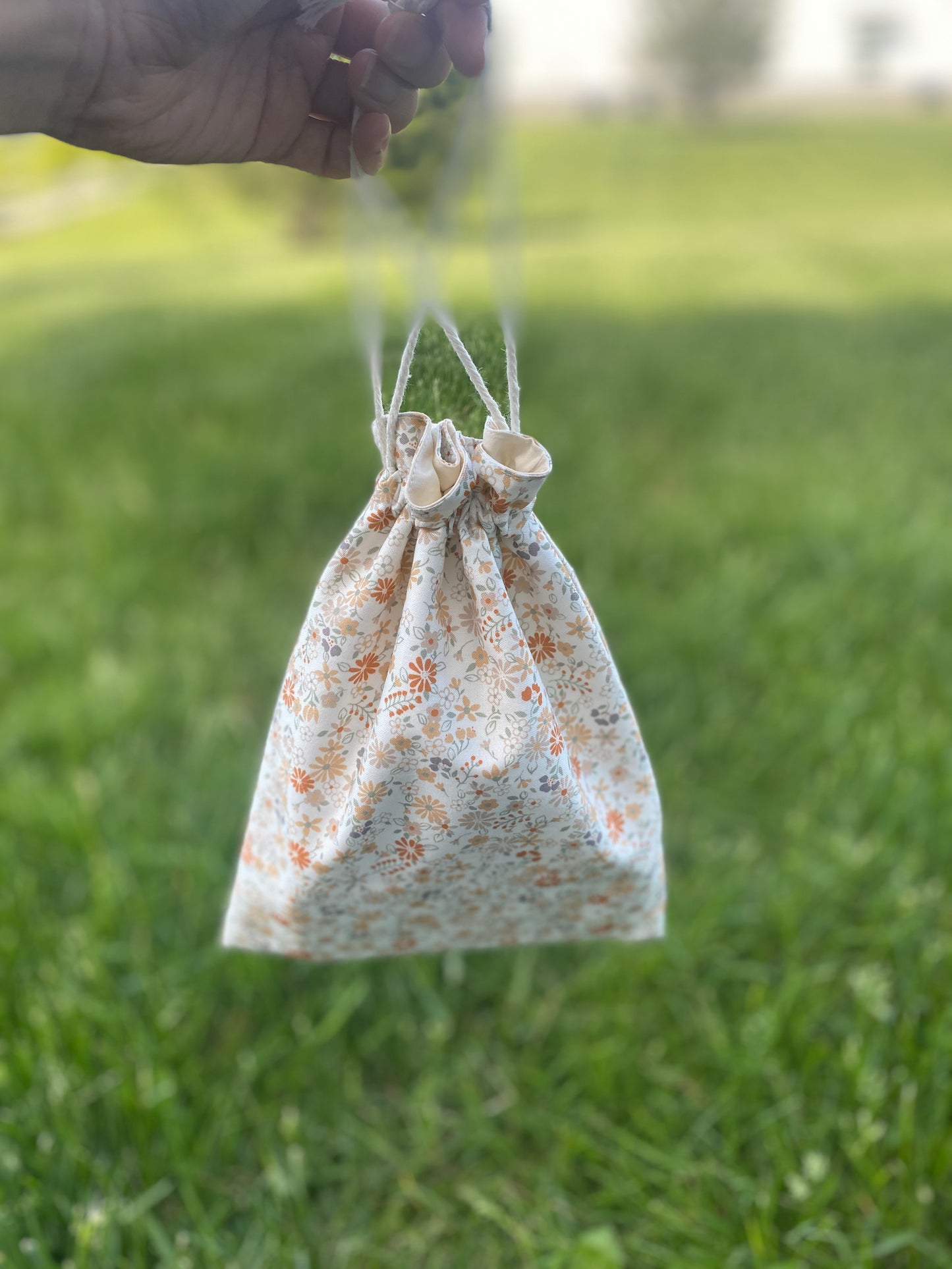 Vintage Floral Drawstring Bag