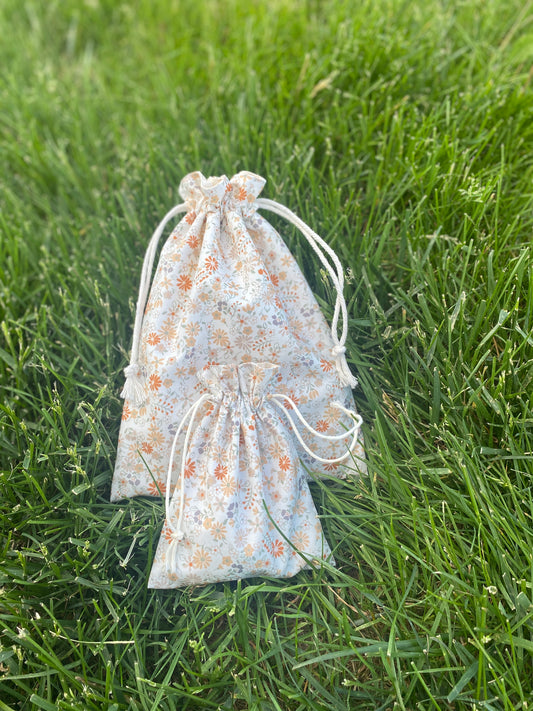 Vintage Floral Drawstring Bag