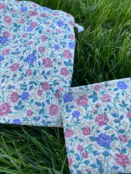 Rose on Cream Drawstring Bags